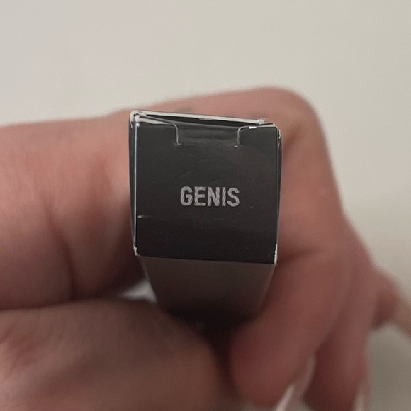 KKW Beauty - Crème Colour Stick (Genis) - Picture 2 of 6